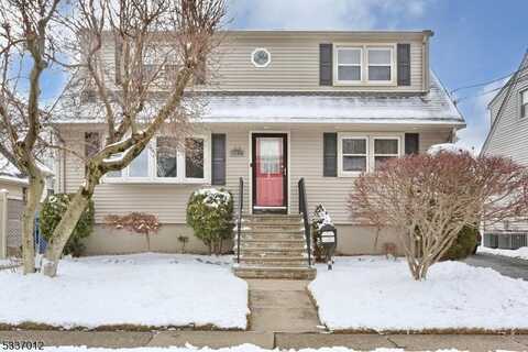 278 Lee St, Elmwood Park, NJ 07407