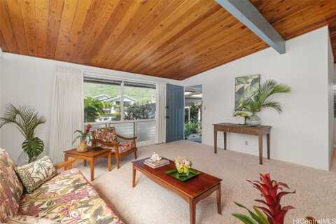 617 Hahaione Street, Honolulu, HI 96825