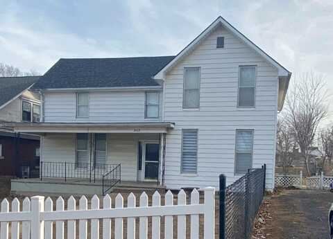 802 S 5th Street, Atchison, KS 66002