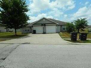 1109/1111 E 173rd Street, Belton, MO 64012