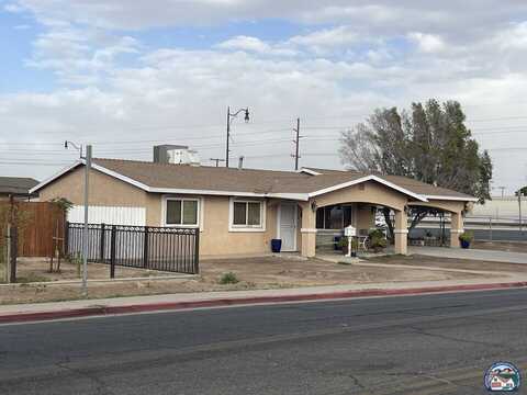 405 Grant St, Calexico, CA 92231