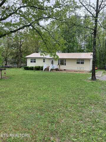 2702 Baseline Rd, Jamestown, TN 38556