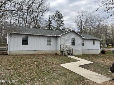 669 Mrytle Ave, Crossville, TN 38555