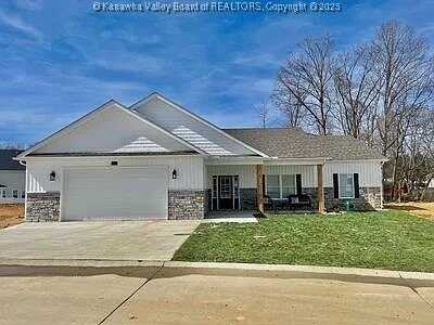 213 Steve Circle, Hurricane, WV 25526