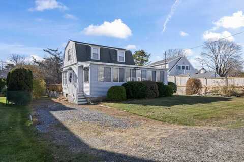 105 Broadway, York, ME 03909