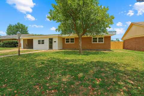1411 E Tate Street, Brownfield, TX 79316