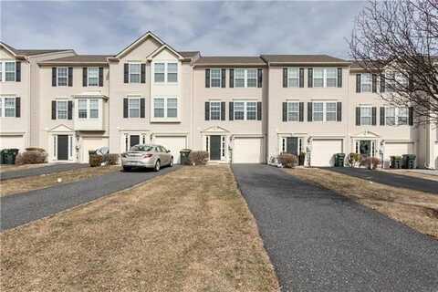 1111 Sparrow Way, Macungie, PA 18031