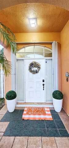 18860 NW 12th St, Pembroke Pines, FL 33029