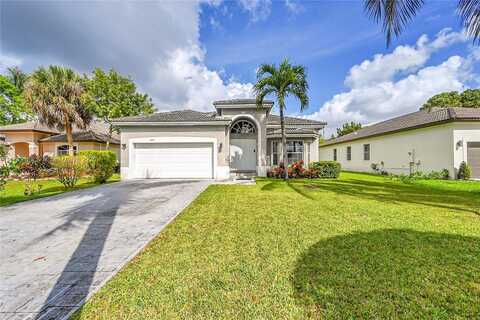 7095 E Tropical Way, Plantation, FL 33317