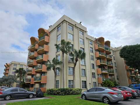 9320 Fontainebleau Blvd, Miami, FL 33172