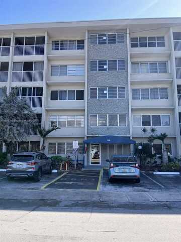 330 SE 2nd St, Hallandale Beach, FL 33009