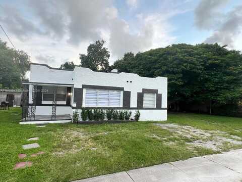 780 NW 42nd St, Miami, FL 33127