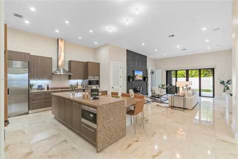 5855 W Brookfield Cir W, Hollywood, FL 33312