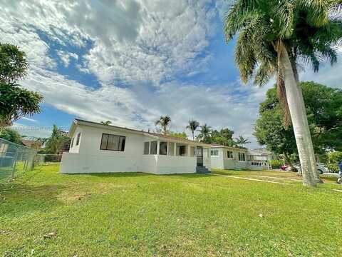 580 NE 170th St, North Miami Beach, FL 33162