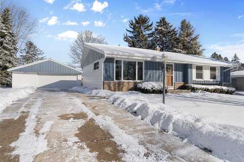 208 W Lilac Ln, Grafton, WI 53024