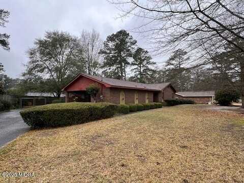 1726 Greenwood Circle, Perry, GA 31069