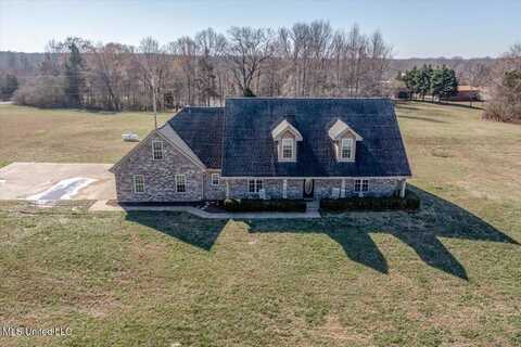 404 Golden Pond Circle, Coldwater, MS 38618