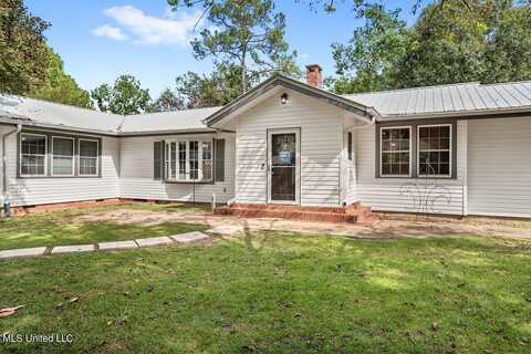 345 Balmoral Drive, Poplarville, MS 39470