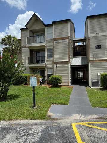 1932 LAKE ATRIUMS CIRCLE, ORLANDO, FL 32839
