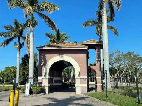 10265 GANDY BOULEVARD N, Saint Petersburg, FL 33702