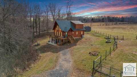 1227 Cherry Creek Rd, Meadows of Dan, VA 24120