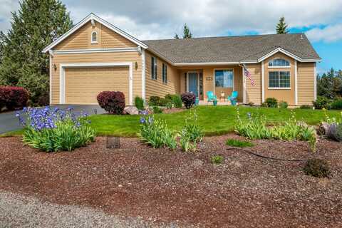 7957 Little Falls Court, Redmond, OR 97756