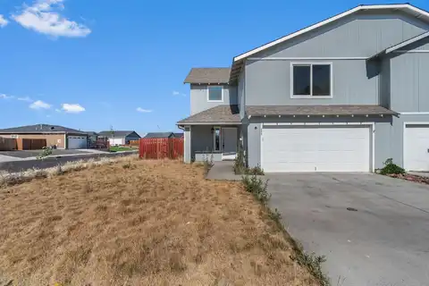 878 SE Kristin Way, Madras, OR 97741