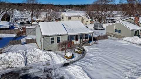 18 A St, Dracut, MA 01826