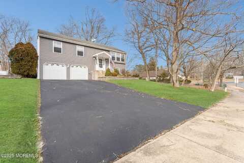 4 Yorkshire Drive, Jackson, NJ 08527