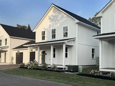 33 Magnolia Lane, Gardiner, ME 04345