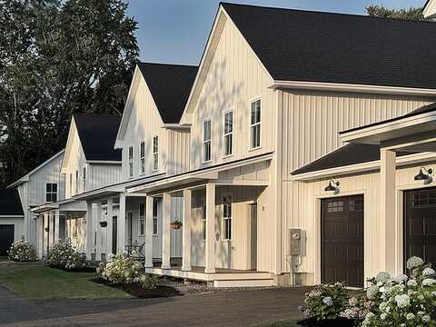 17 Magnolia Lane, Gardiner, ME 04345