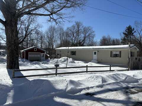 22 Spring Street, Dover-Foxcroft, ME 04426