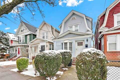 85-18 124 Street, Kew Gardens, NY 11415