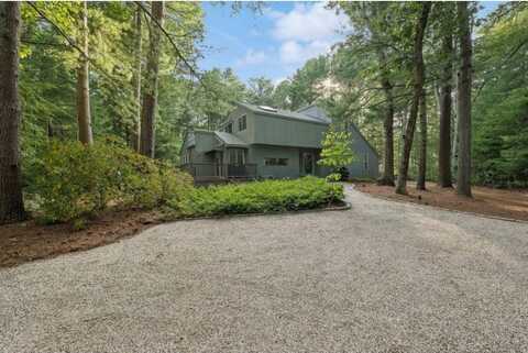 33 Oak Hill Lane, East Hampton, NY 11937