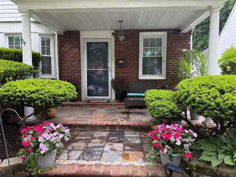 204 N Grove Street, Valley Stream, NY 11580