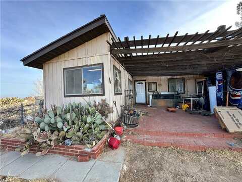 6598 Nielson Road, Phelan, CA 92371