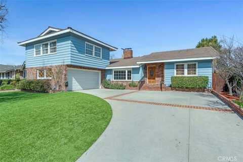 23805 Oxnard Street, Woodland Hills, CA 91367