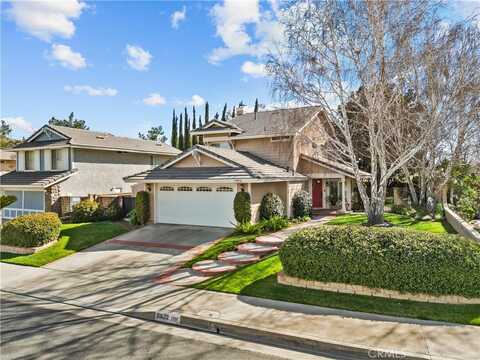 21622 Newton Court, Saugus, CA 91350