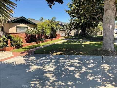 268 E 18th Street, Costa Mesa, CA 92627