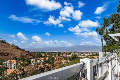 1550 Elegante Court, Corona, CA 92882