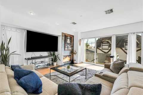 2208 Dell Avenue, Venice, CA 90291