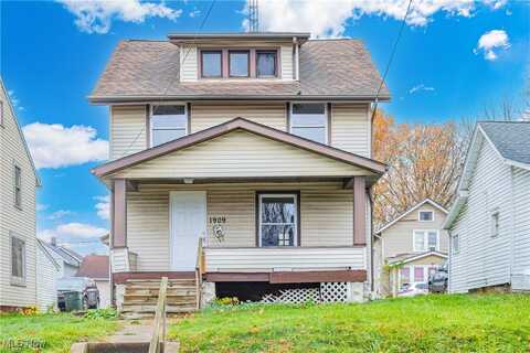 1909 Maple Avenue NE, Canton, OH 44714