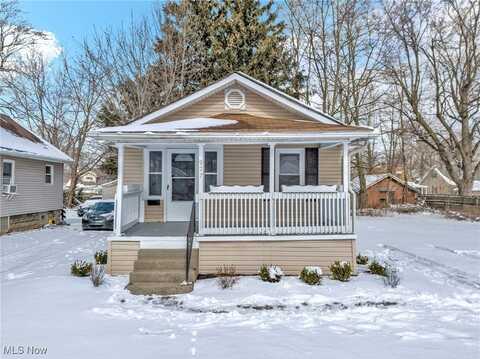 977 Wyley Avenue, Akron, OH 44306