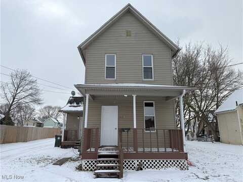 1422 4th Street NE, Canton, OH 44704