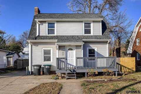 7008 North 30 Street, Omaha, NE 68112