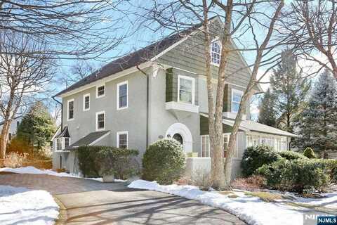 149 Sunset Avenue, Ridgewood, NJ 07450