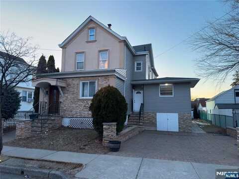 32 Sisco Place, Clifton, NJ 07011