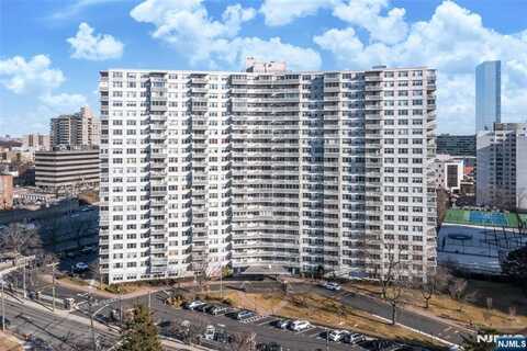 2100 Linwood Avenue 6W, Fort Lee, NJ 07024