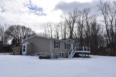 32 East Road, Panton, VT 05491