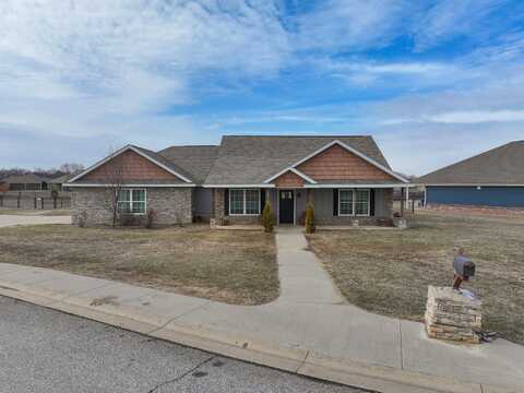 1012 Village Drive, Grove, OK 74344